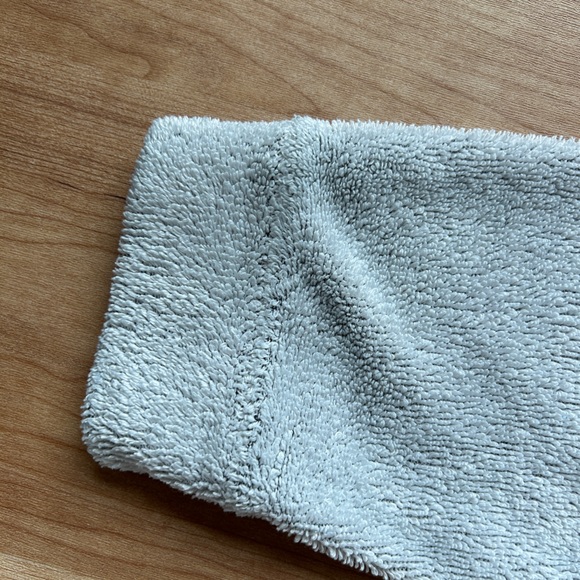 Wooly Mock Neck Sweatshirt “Siesta Key” (Gray) - Picture 9 of 9